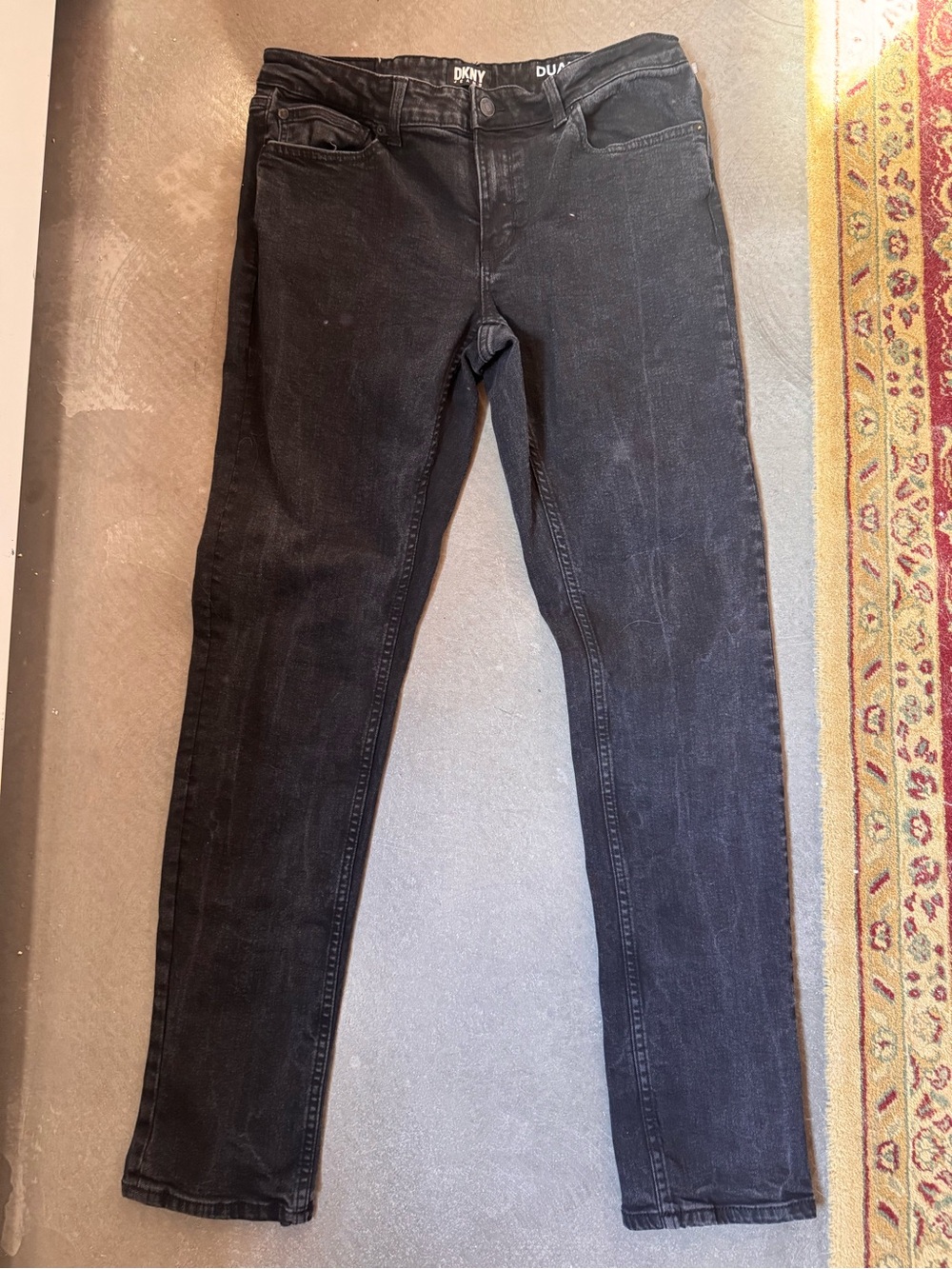 DKNY Women's Straight Leg Jeans in Black